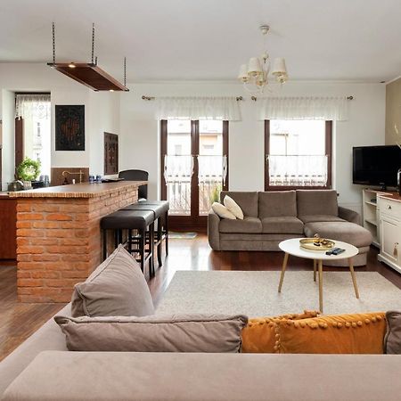 Gdynia Centrum Wyjatkowy Apartament Przy Promenadzie Z Balkonem By Noclegi Renters Esterno foto