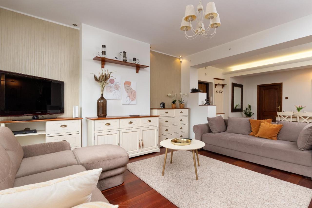 Gdynia Centrum Wyjatkowy Apartament Przy Promenadzie Z Balkonem By Noclegi Renters Esterno foto